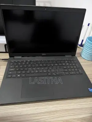 Dell Latitude 3520 | Core i7 11th Gen 16GB RAM 512GB SSD