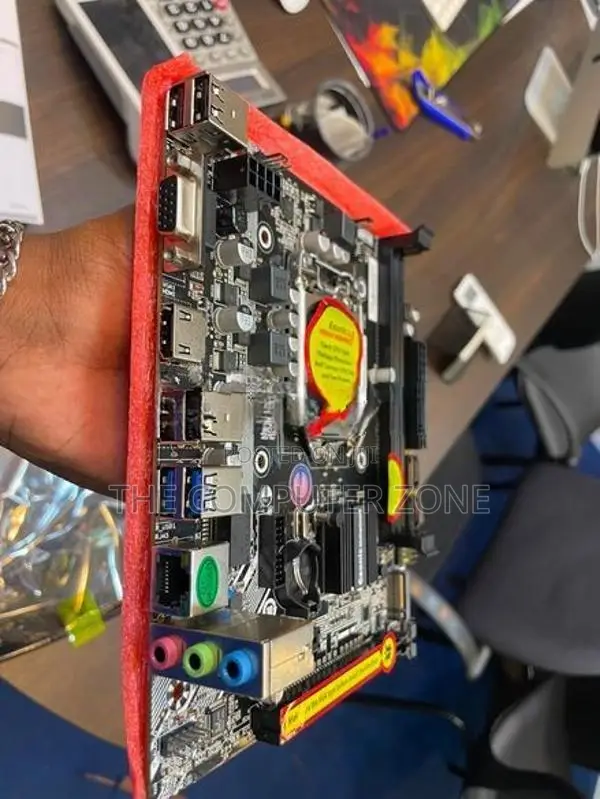 Desktop Motherboard H61DA