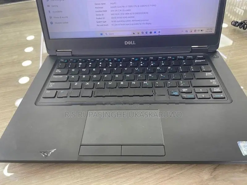 Dell i5 7 Laptop