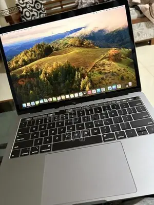 Apple Mac Book Pro Intel Core i5