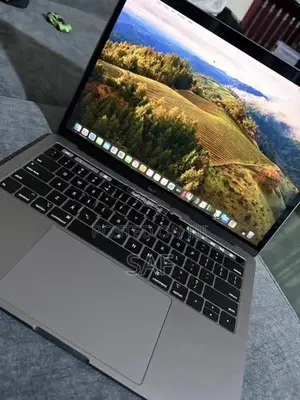 Apple Mac Book Pro Intel Core i5