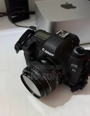 Canon 5 D Mark 2