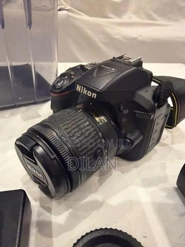 Nikon 7000 Camera With Lens