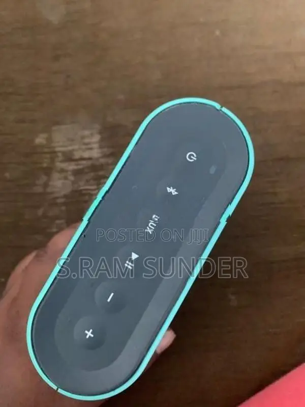Bose Soundlink Color