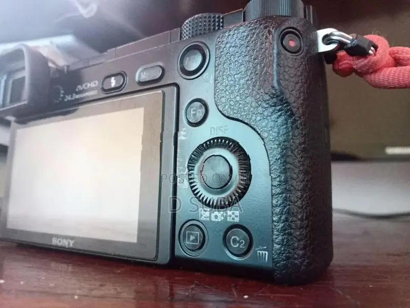 Sony A6000 Camara