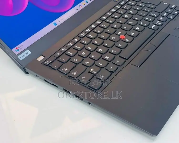 Thinkpad X13 Touch screen Ryzen 5 Pro 4650u with Radeon RX