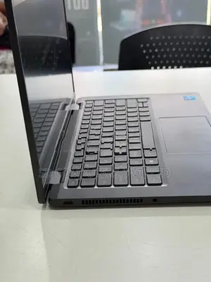 Dell Latitude 7420 i5 11 Gen 8GB Ram 256GB NVMe SSD