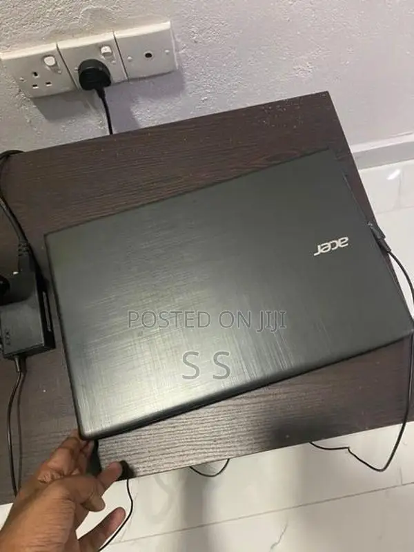 Acer Aspire E5-576 Series Laptop
