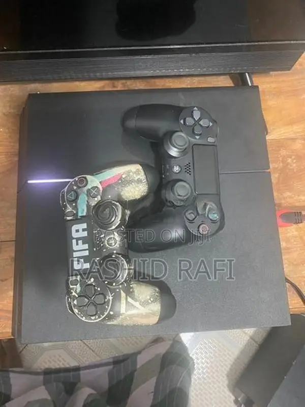 PS4 500GB 2 Controllers Fifa23 with Mortal Kombat 11