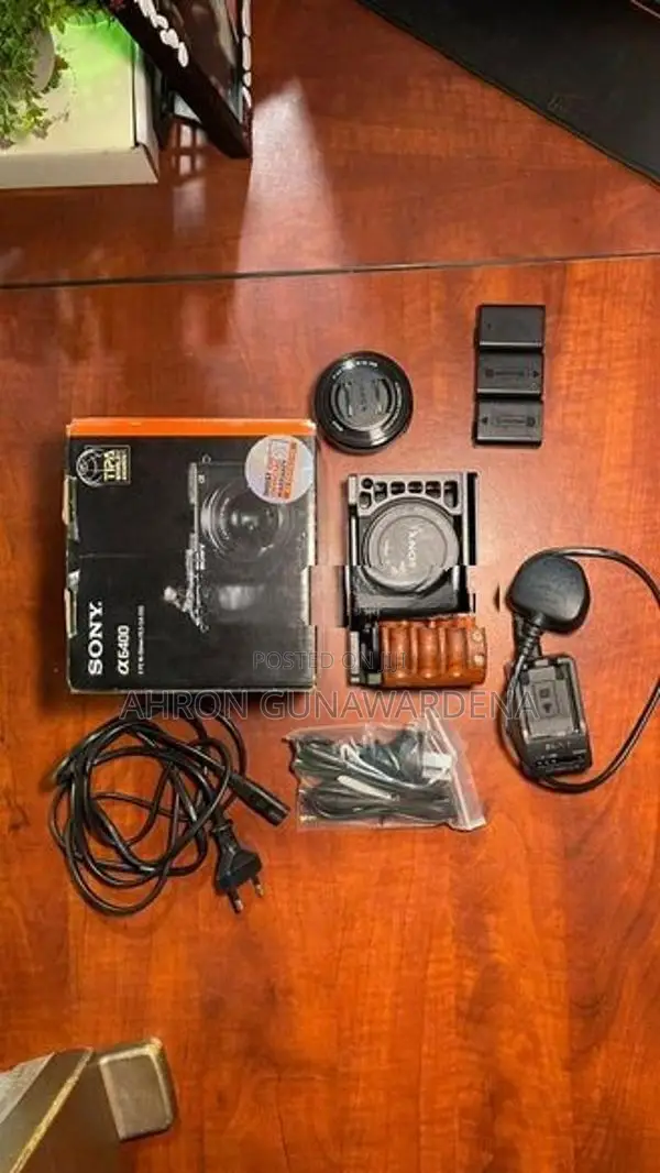 Sony A6400 Mirrorless Camera with Lens