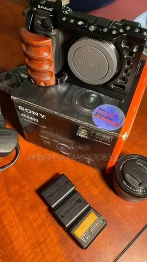 Sony A6400 Mirrorless Camera with Lens