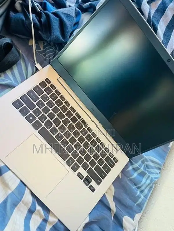 Galaxy Go Book 5G
