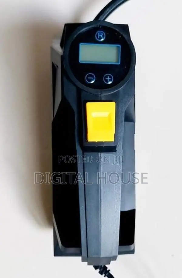 car Air Pump / Compressor 12V Digital + LED torch 150 PSI - new