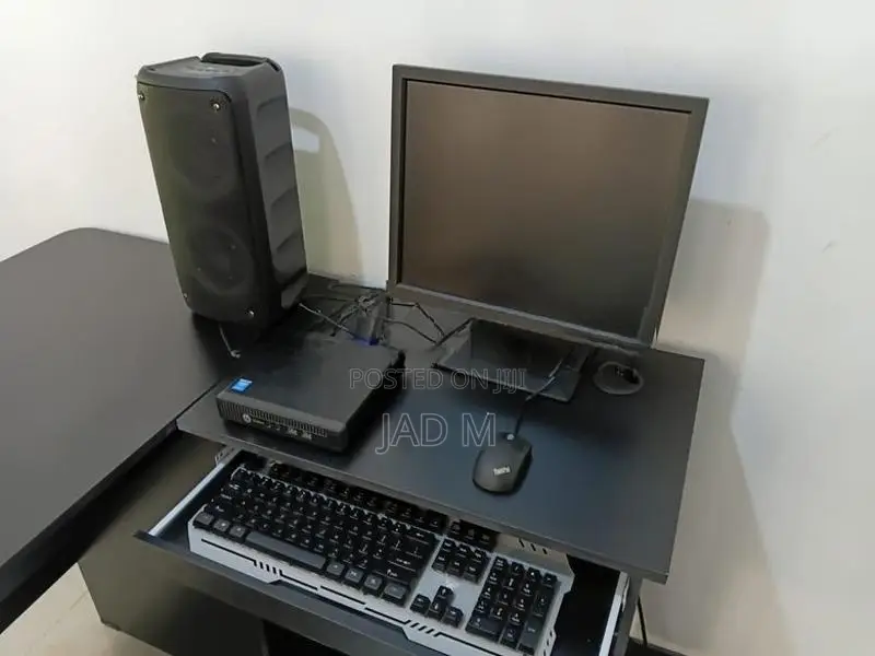 HP Pro Desk Computer