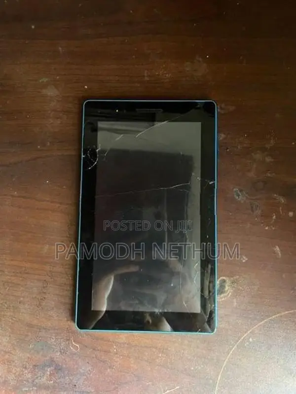 Lenovo Tab3 7 )