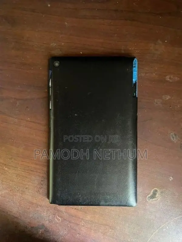 Lenovo Tab3 7 )