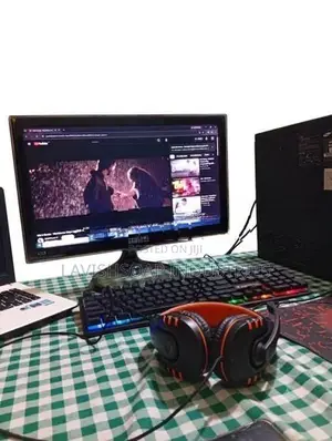 Samsung i5 4th Gen Desktop PC Setup