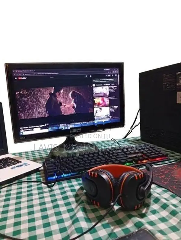 Samsung i5 4th Gen Desktop PC Setup