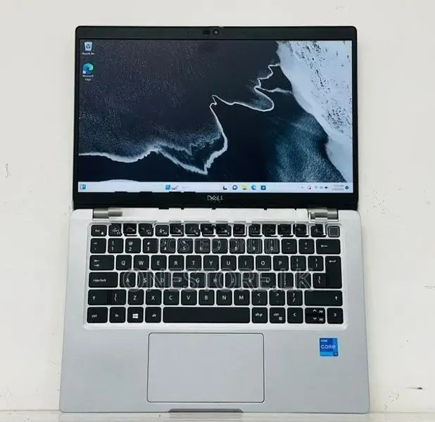 Latitude 5320 i5 11th Gen 16GB RAM DDR4 Xe Graphics Full HD IPS