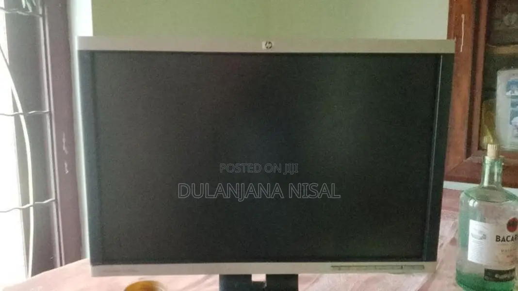 HP Wide Monitor ( 19 " Inch, LCD ) With All Cables....