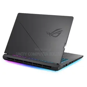 Asus ROG Stix G16 Ryzen 9 8940HX W 8GB RTX Nvidia Geforce 5070 Gaming 