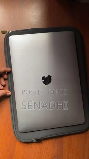 Apple MacBook Air M1