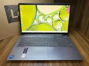 Lenovo IdeaPad Slim 3 – 13th Gen Core i7 H-Series / 16GB 512GB NVMe