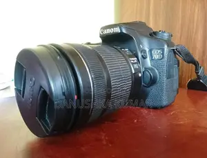 Canon 70D DSLR with Equipment Set