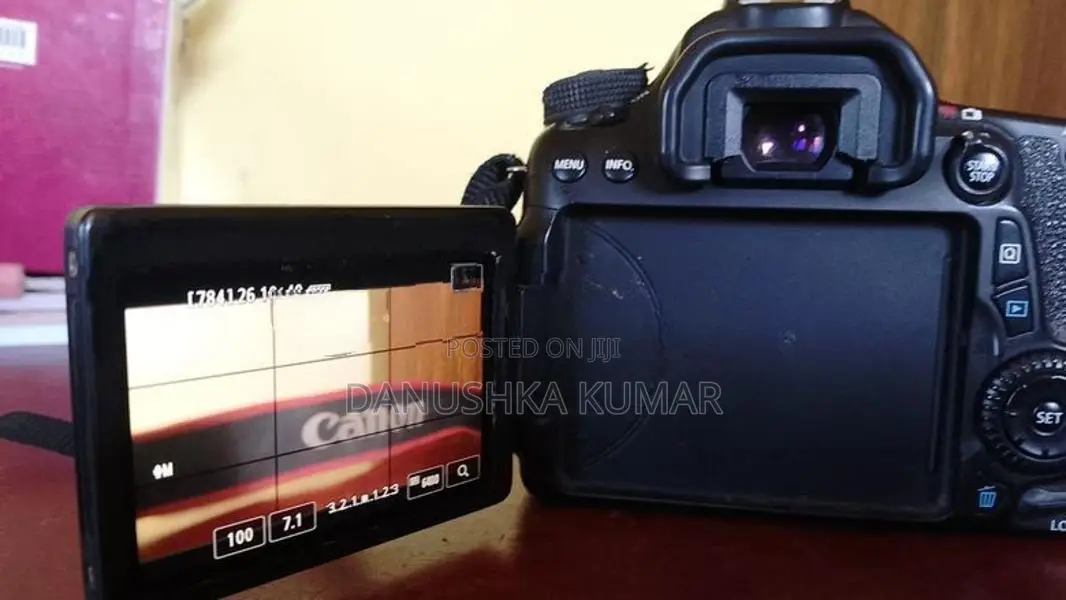 Canon 70D DSLR with Equipment Set