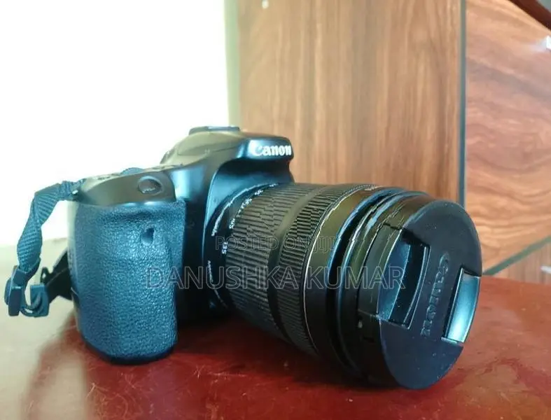 Canon 70D DSLR with Equipment Set