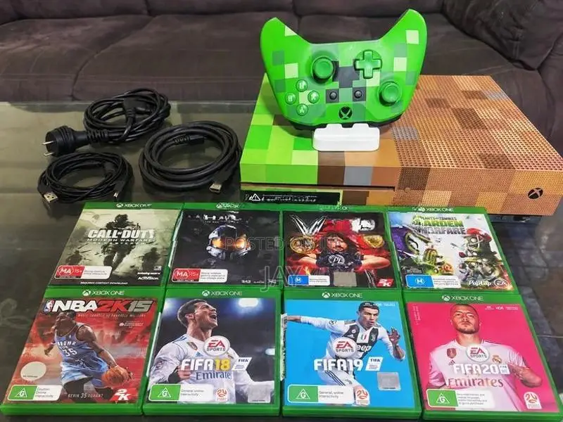 Xbox One S 1TB Special Edition With Game CDS and Carging Dock