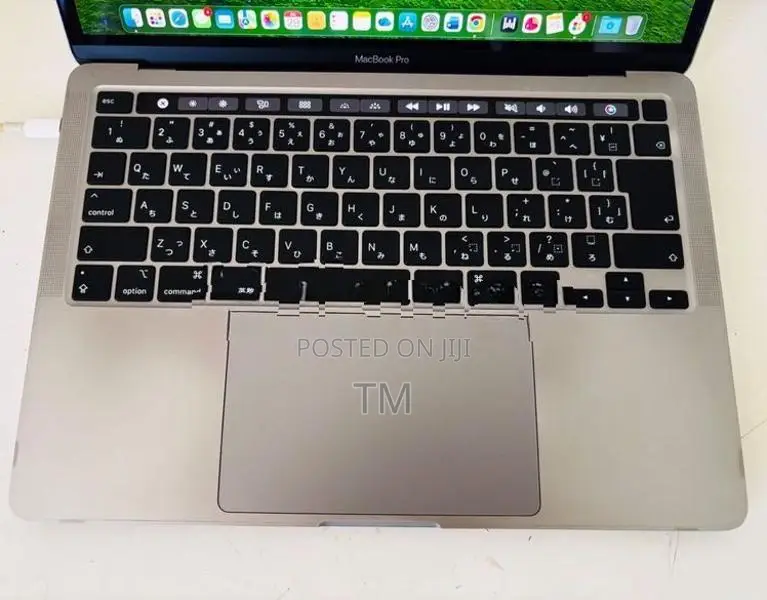 MacBook Pro 2020 i5 8gb 256gb SSD