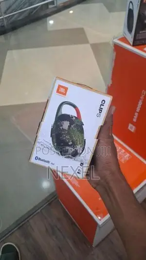 JBL Clip 5 Bluetooth Speaker
