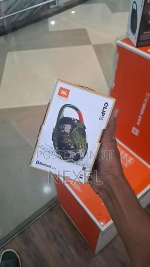 JBL Clip 5 Bluetooth Speaker