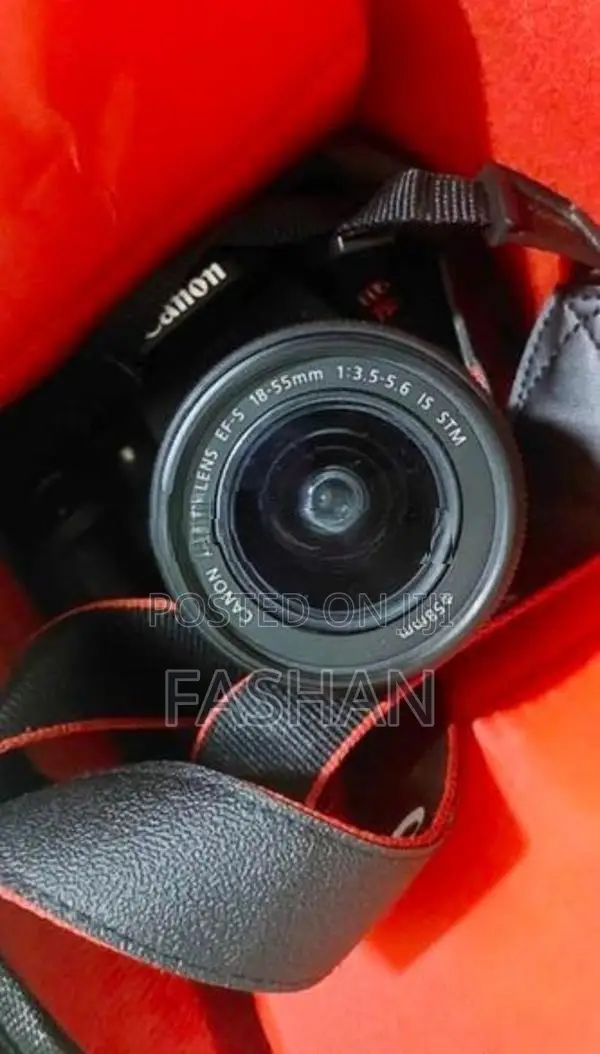 Canon EOS 750D