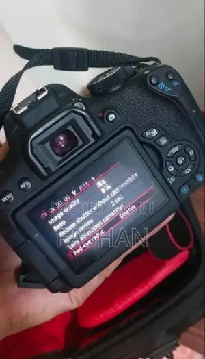 Canon EOS 750D
