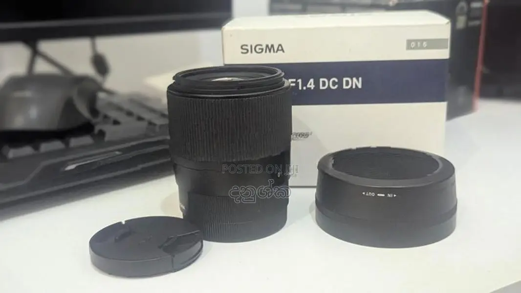 Sigma 30 1.4 Sony Mount Lens