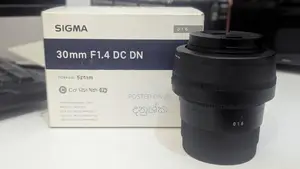 Sigma 30 1.4 Sony Mount Lens