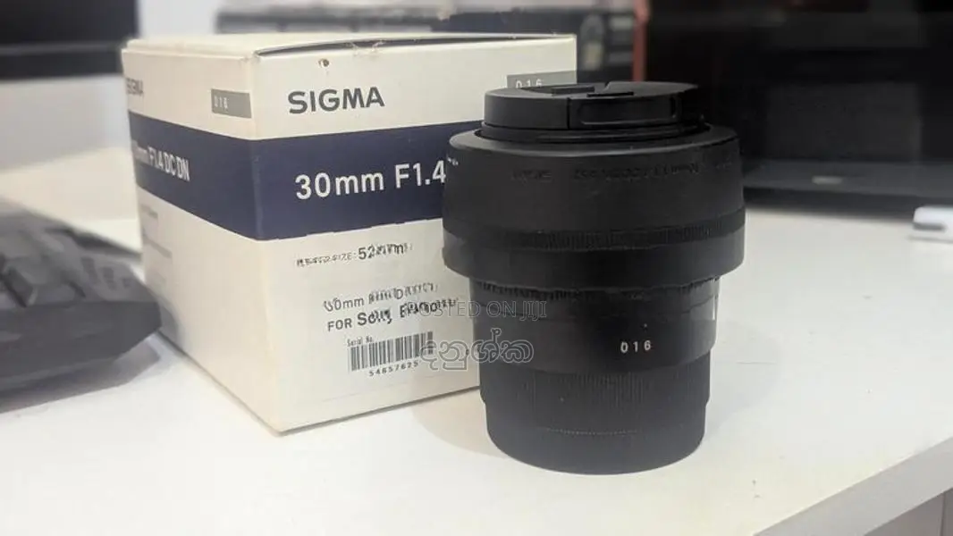 Sigma 30 1.4 Sony Mount Lens