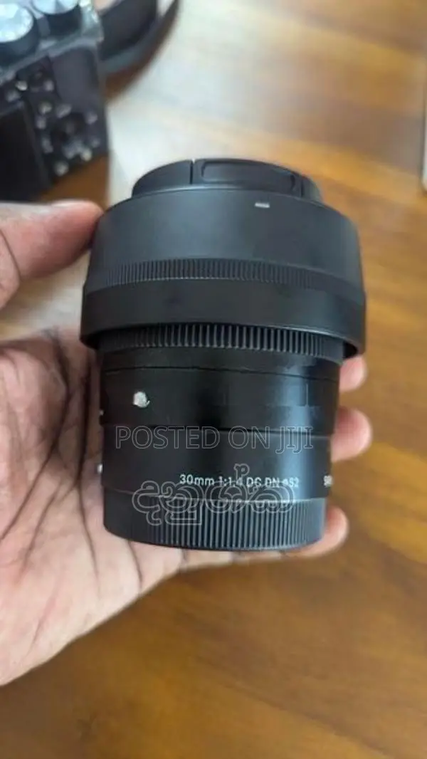 Sigma 30 1.4 Sony Mount Lens