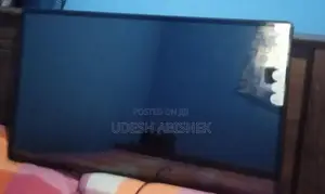 Oscar 32” Smart TV for Parts