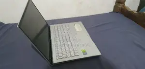 ASUS X512F - 8GEN, i5 RAM 8GB Hard 1TB