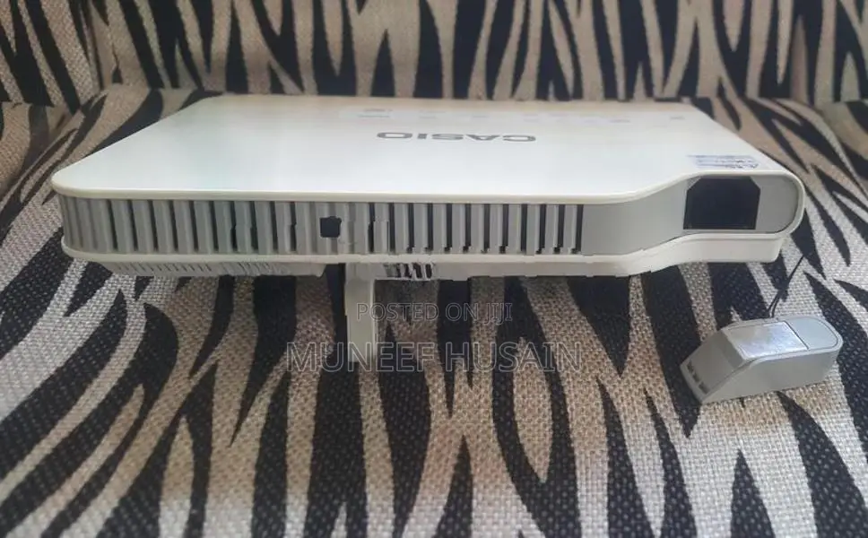 Casio XJ-A257 Projector