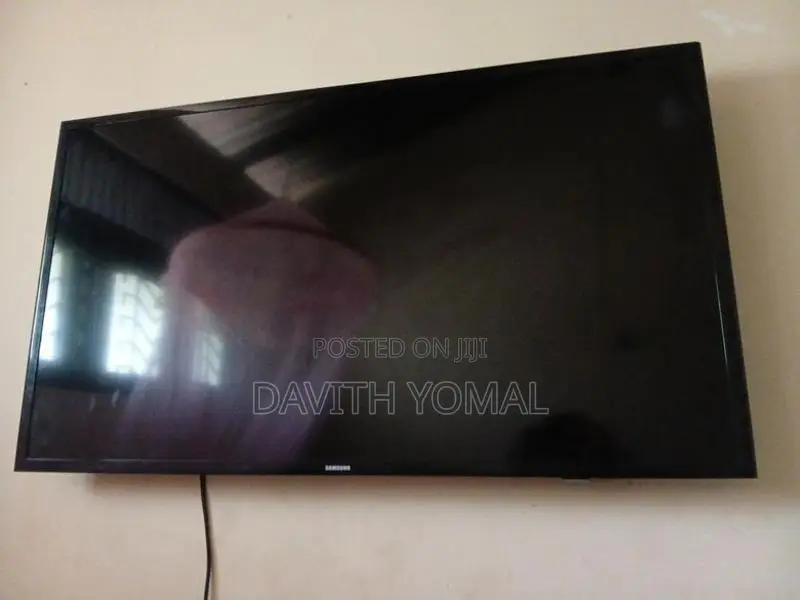Samsung 43 Inches Black