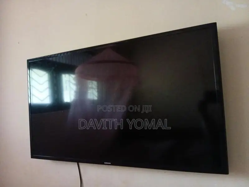 Samsung 43 Inches Black