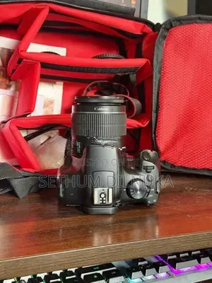 Canon 1300D DSLR