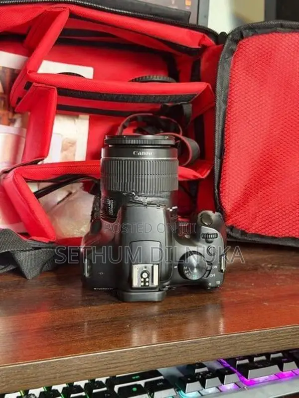 Canon 1300D DSLR