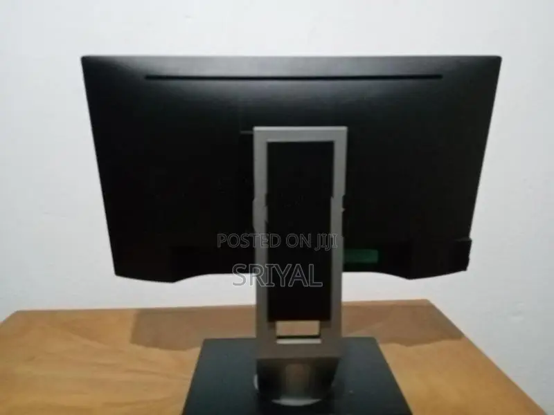 Dell 20 inch IPS Full HD HDMI Monitor