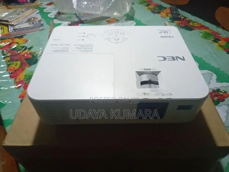 NEC Projector