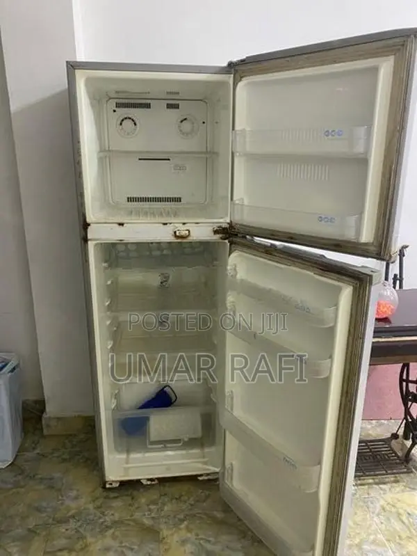 LG Expresscool Refrigerator